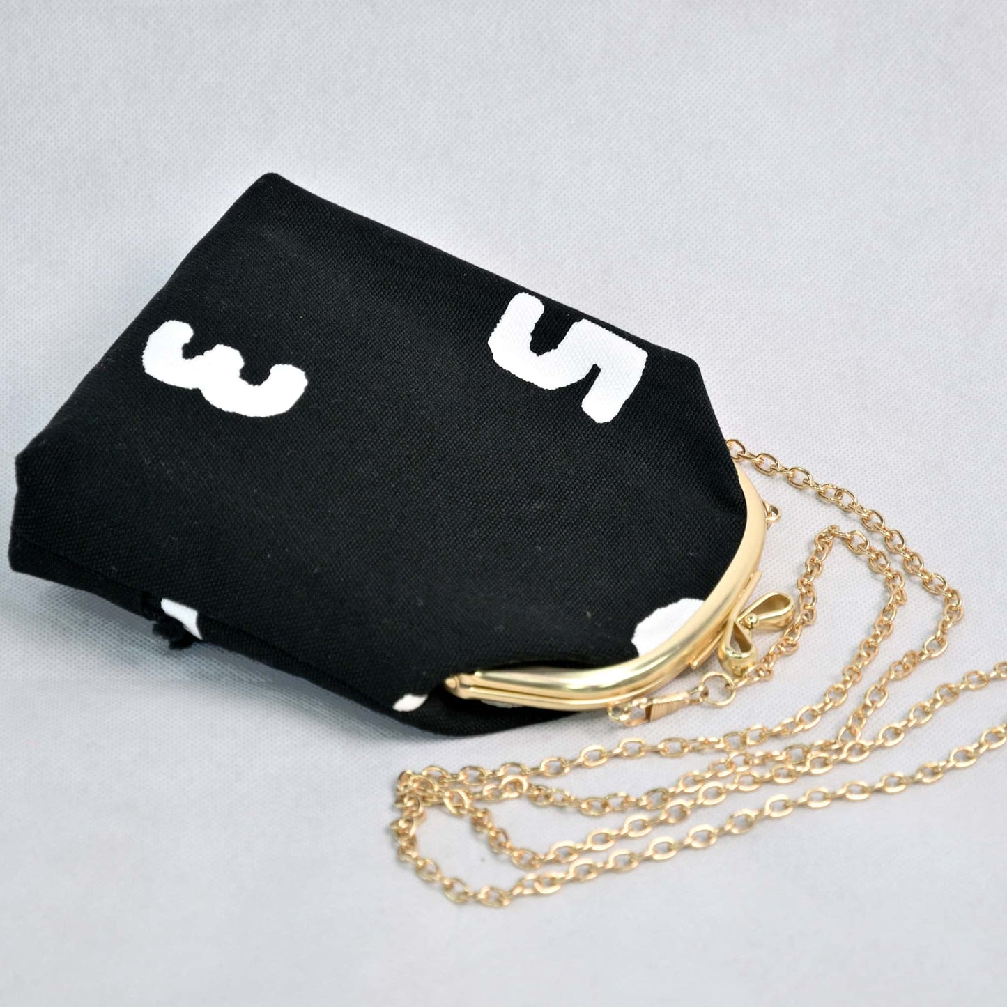 ingriTAO Digits Crossbody Metal Frame Clutch Bag With Chain Shoulder Strap side- ingriTAO