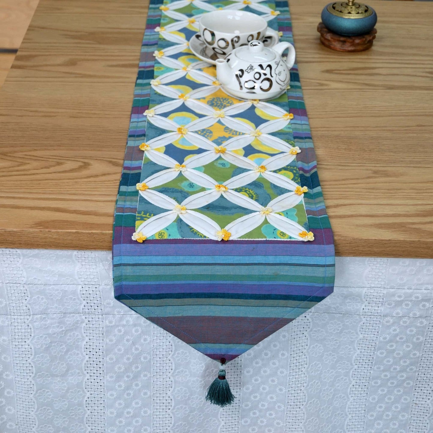 ingriTAO Handcrafted Cathedral Window Table Runner with Crocheted Florals - ingriTAO