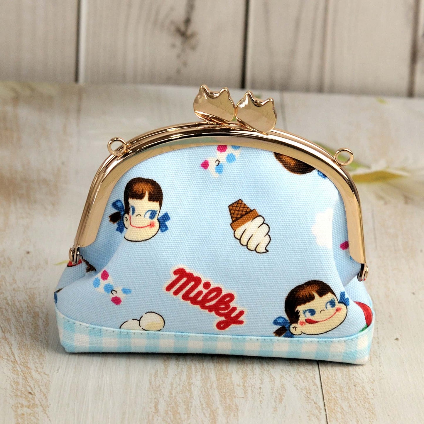 ingriTAO Milky Style Cute Mini Kiss Lock Coin Purse Back - ingriTAO