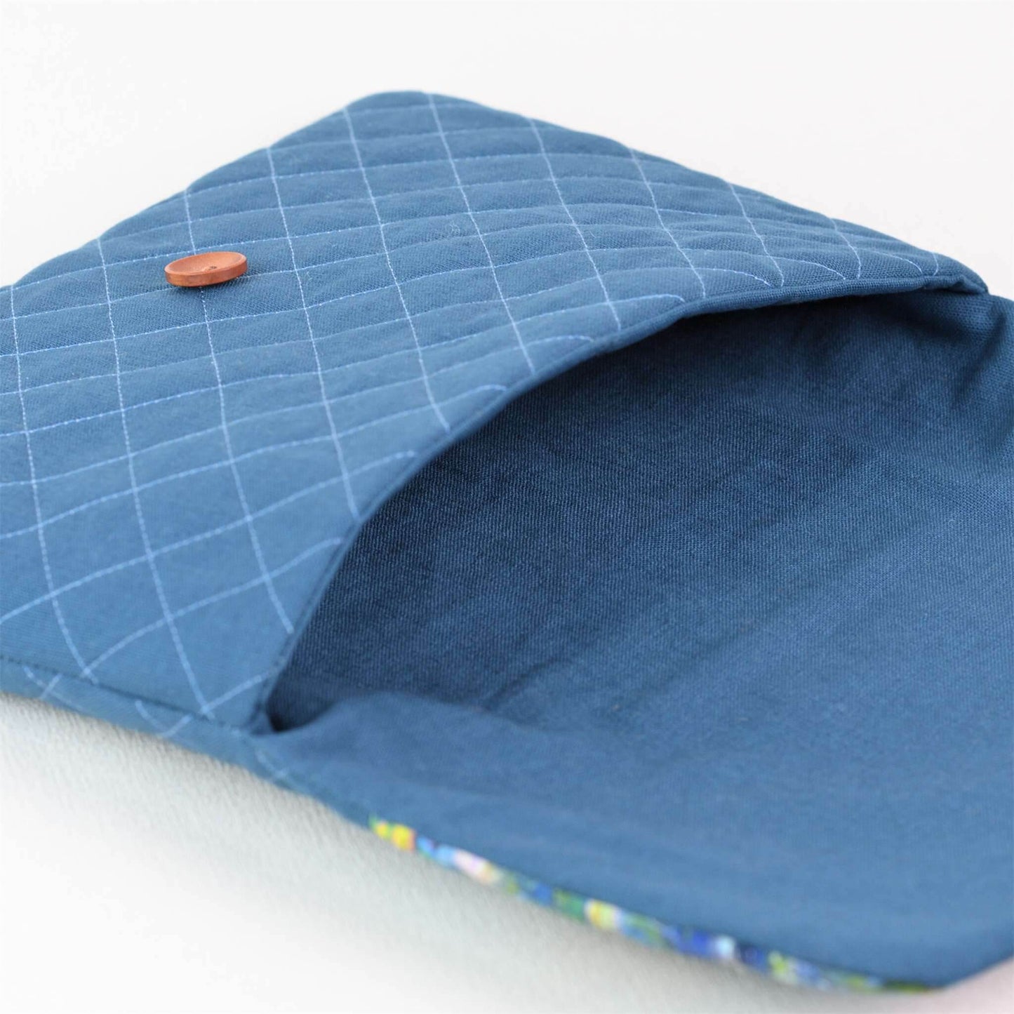 ingriTAO Monet IPAD Quilted Padded Sleeve Inside Liner Interior - ingriTAO