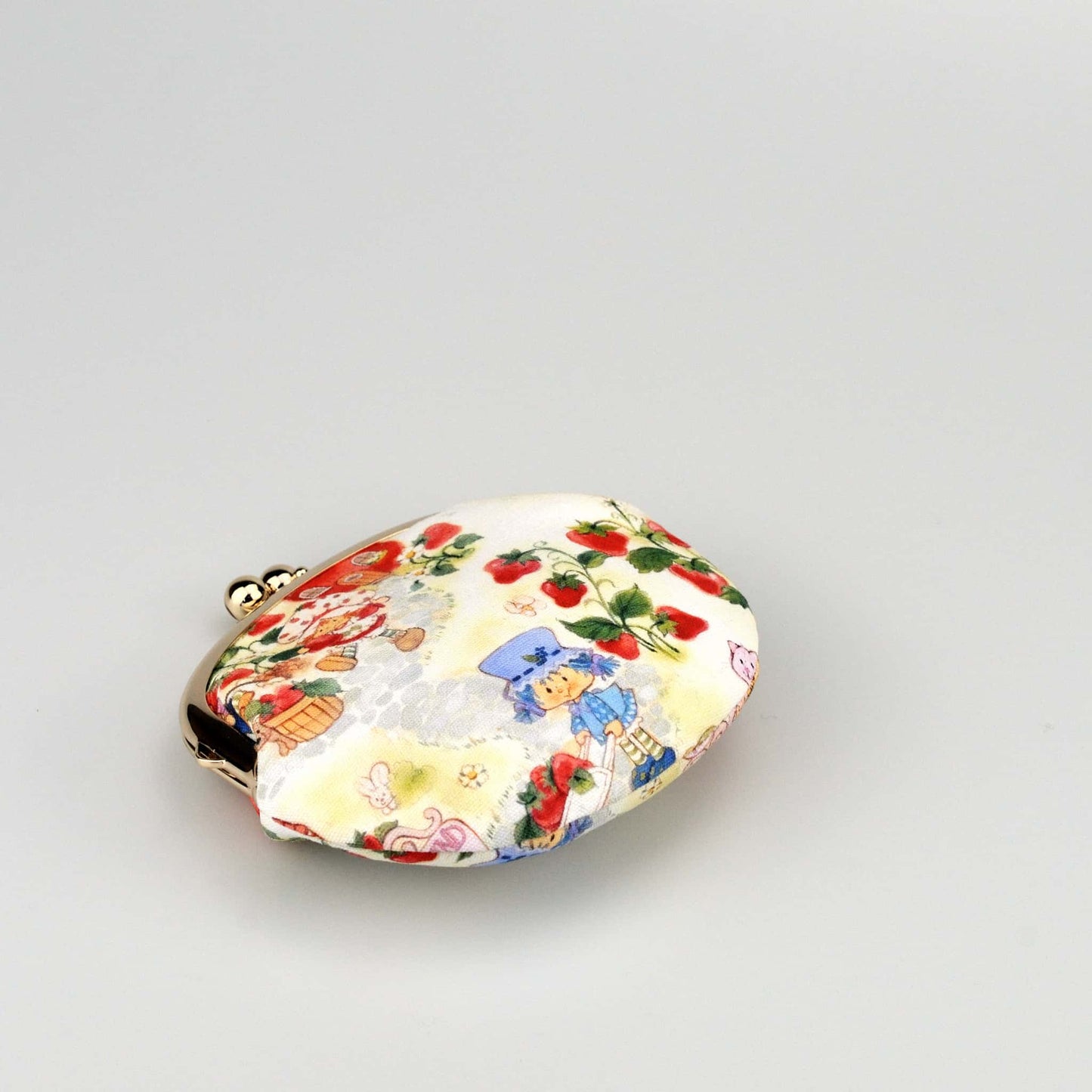 ingriTAO Strawberry Girl Kiss Lock Coin Purse From the Back- ingriTAO