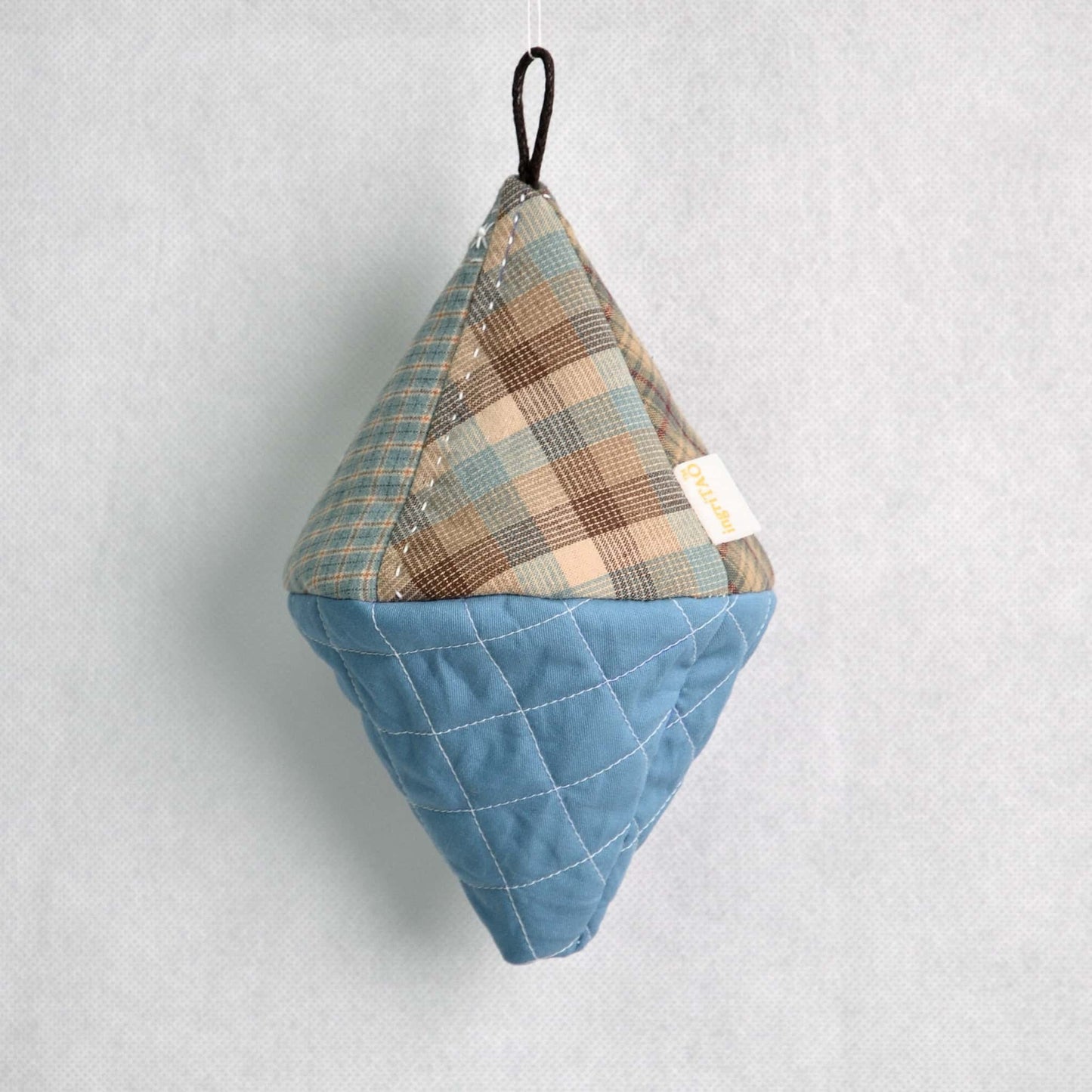 ingriTAO Twinkle Quilted Pot Holder - ingriTAO
