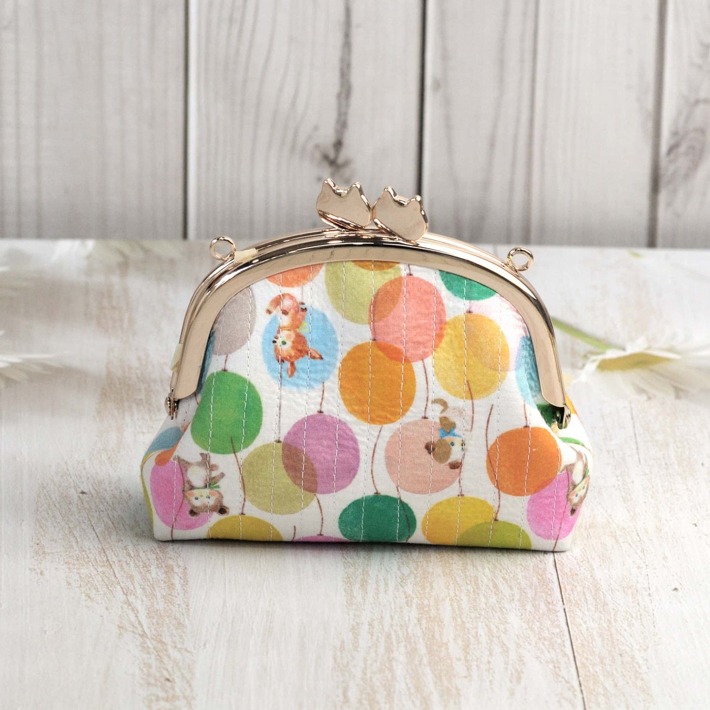 ingriTAO Weekend Joy Style Kiss Lock Coin Purse Back- ingriTAO