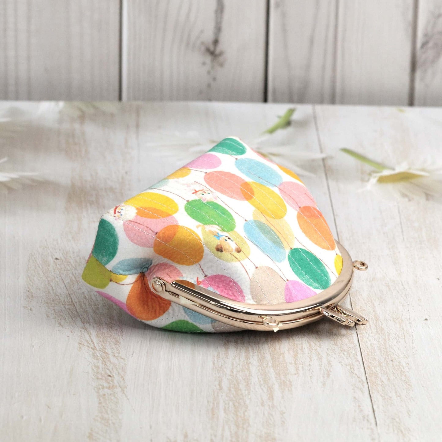 ingriTAO Weekend Joy Style Kiss Lock Coin Purse Side - ingriTAO