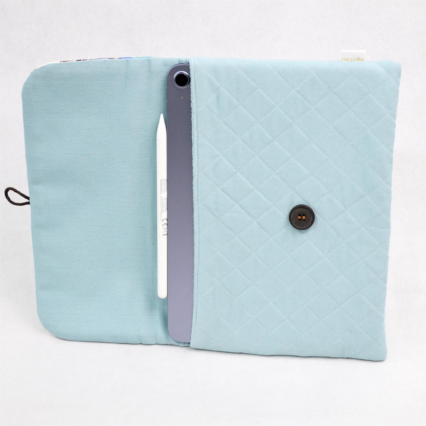 ingriTAO Vincent Quilted IPAD Protective Sleeve capacity air